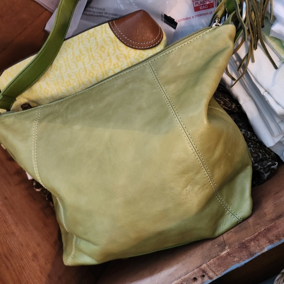Apostrophe Handbags - Green slouchy shoulder bag